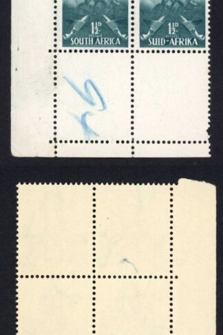 South Africa SG90 1 1/2d myrtle-green U/M Block (offset on 2 stamps)