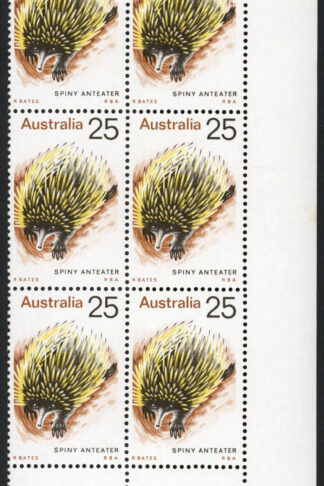 Australia BW660f Retouch in brown over hind paw U/M (mounted in margin)