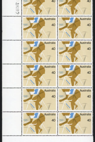 Australia BW745d/e Weakness in shirt and Light area at right U/M