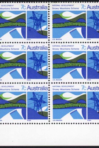 Australia BW538g Retouch in dark blue lower left of pylon U/M