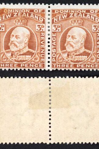 New Zealand SG389 3d Chestnut Perf 14 x 14.5 Fresh Colour M/M Cat 46 pounds