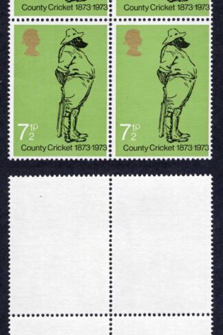 SG929 7.5p Cricket Embossing Shift (between the two stamps) U/M