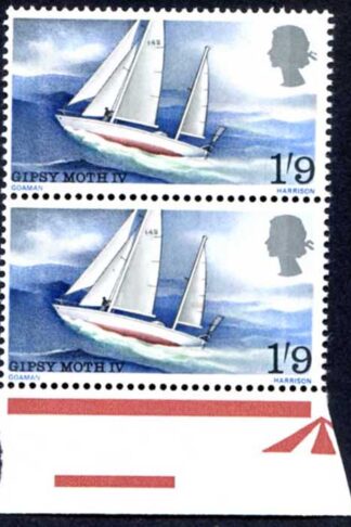 Spec W122a 1967 1/9 Chichester with Broken Ribbon Variety Pair U/M